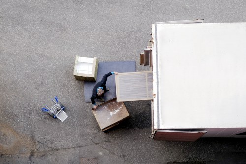 Low-carbon van loading furniture for an eco-friendly clearance