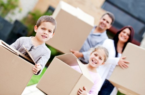 Careful packing and moving support for homes and businesses in Colliers Wood